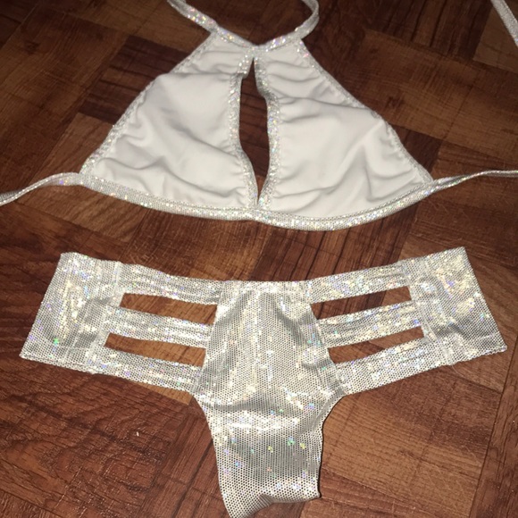 Keyhole rave set - Picture 2 of 2